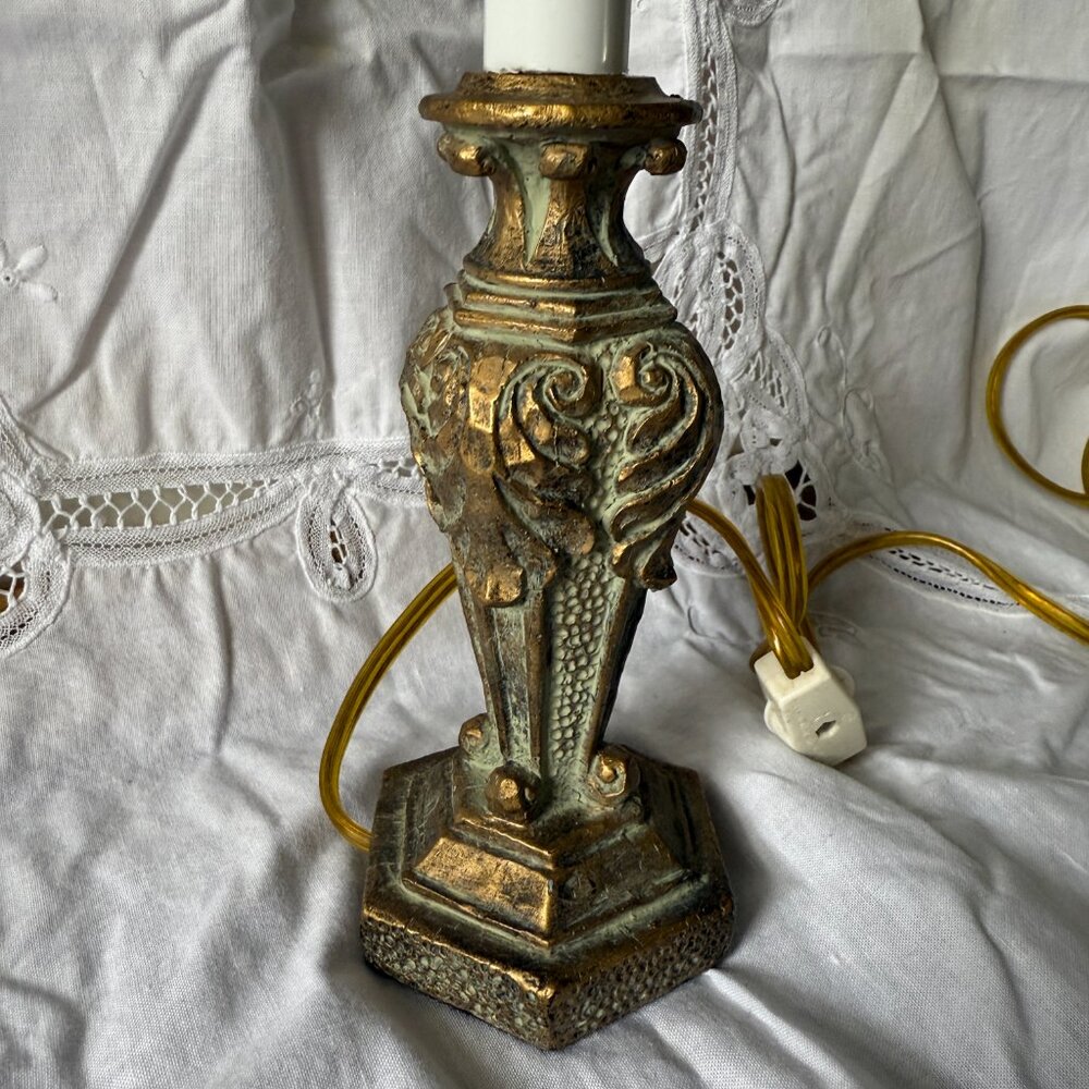 Vintage Gold Table Lamp – Baroque, Ornate, French Style – Antique Look Lighting - Picture 7 of 11